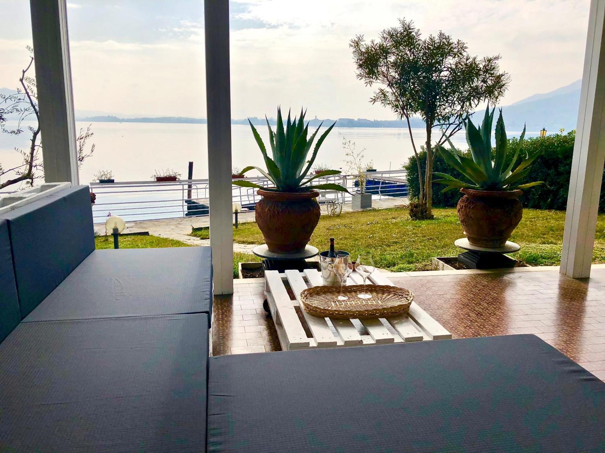 Anastasye Your Lakefront Vacation Ferienhaus