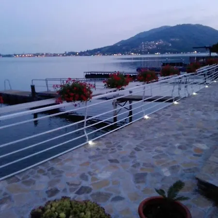 Villa Anastasye Your Lakefront Vacation Rental Predore Exterior photo