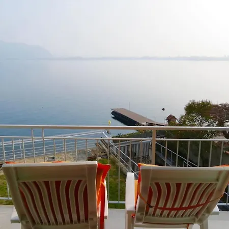 Villa Anastasye Your Lakefront Vacation Rental Predore Room photo