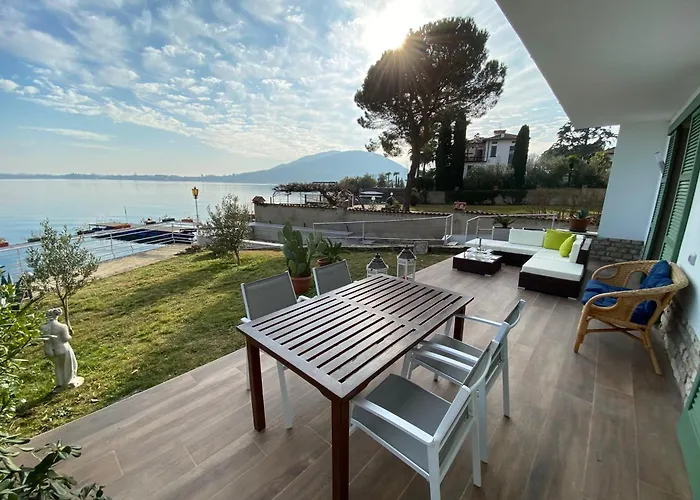 Villa Anastasye Your Lakefront Vacation Rental