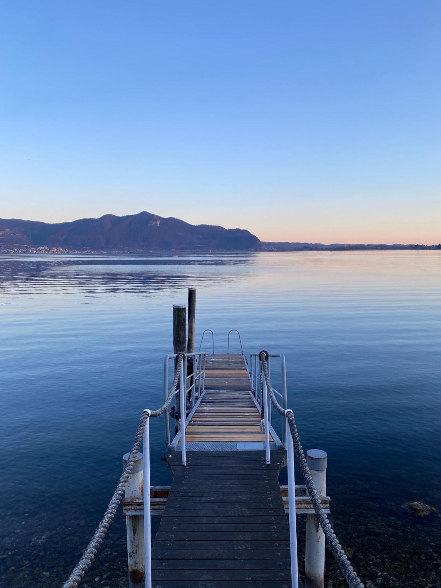 Anastasye Your Lakefront Vacation *