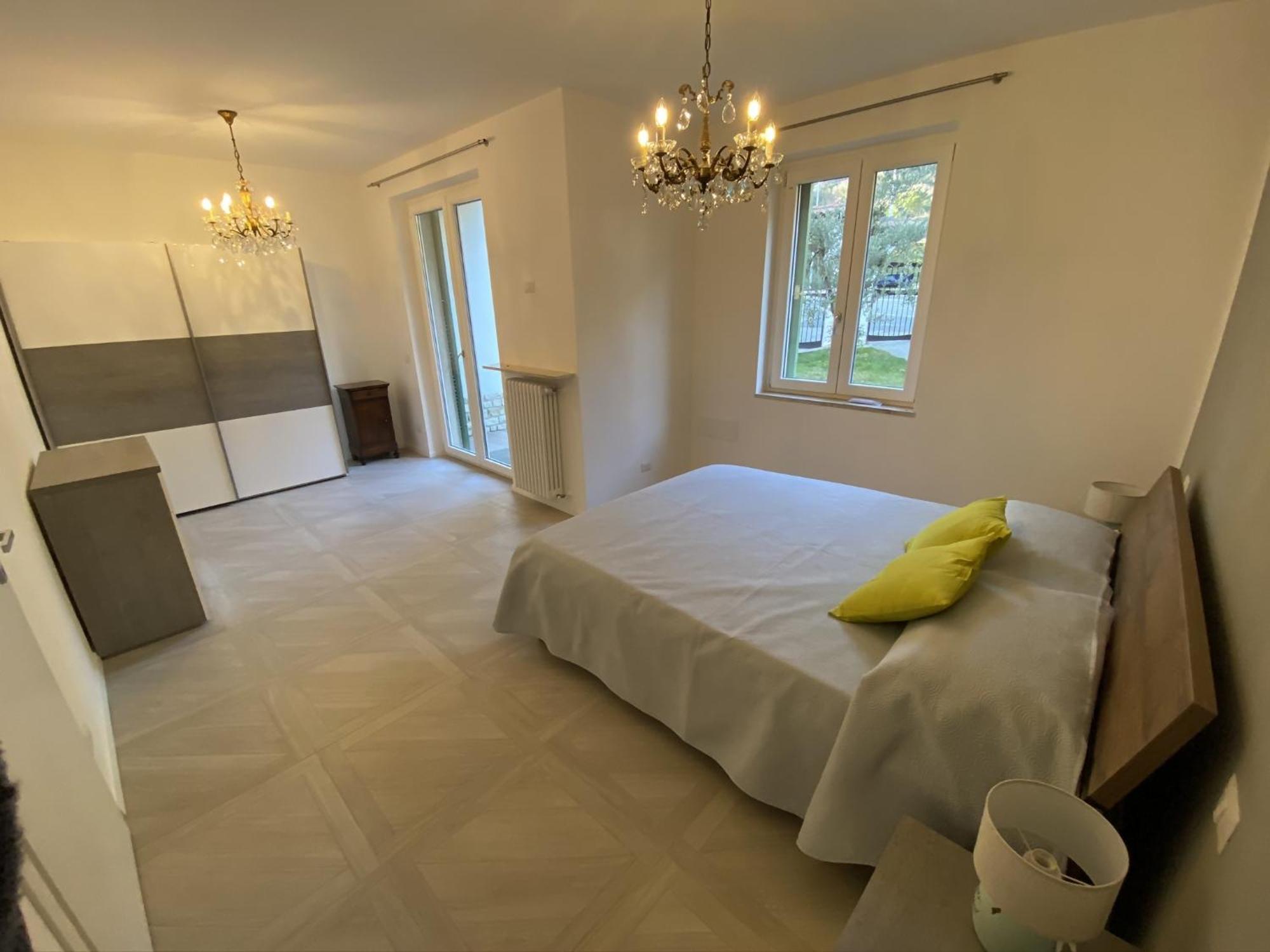 Anastasye Your Lakefront Vacation Holiday home *