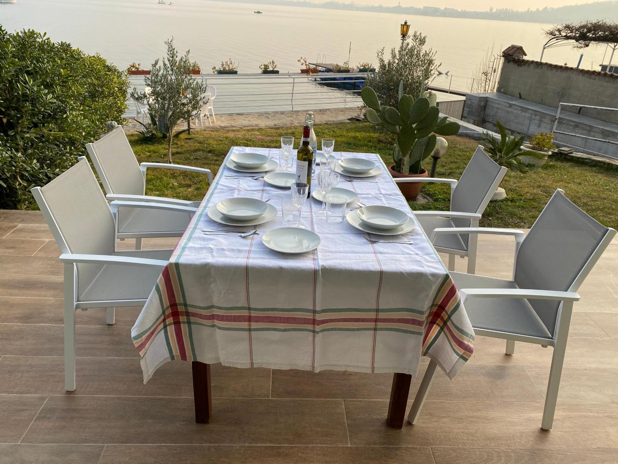 Anastasye Your Lakefront Vacation Holiday home Predore