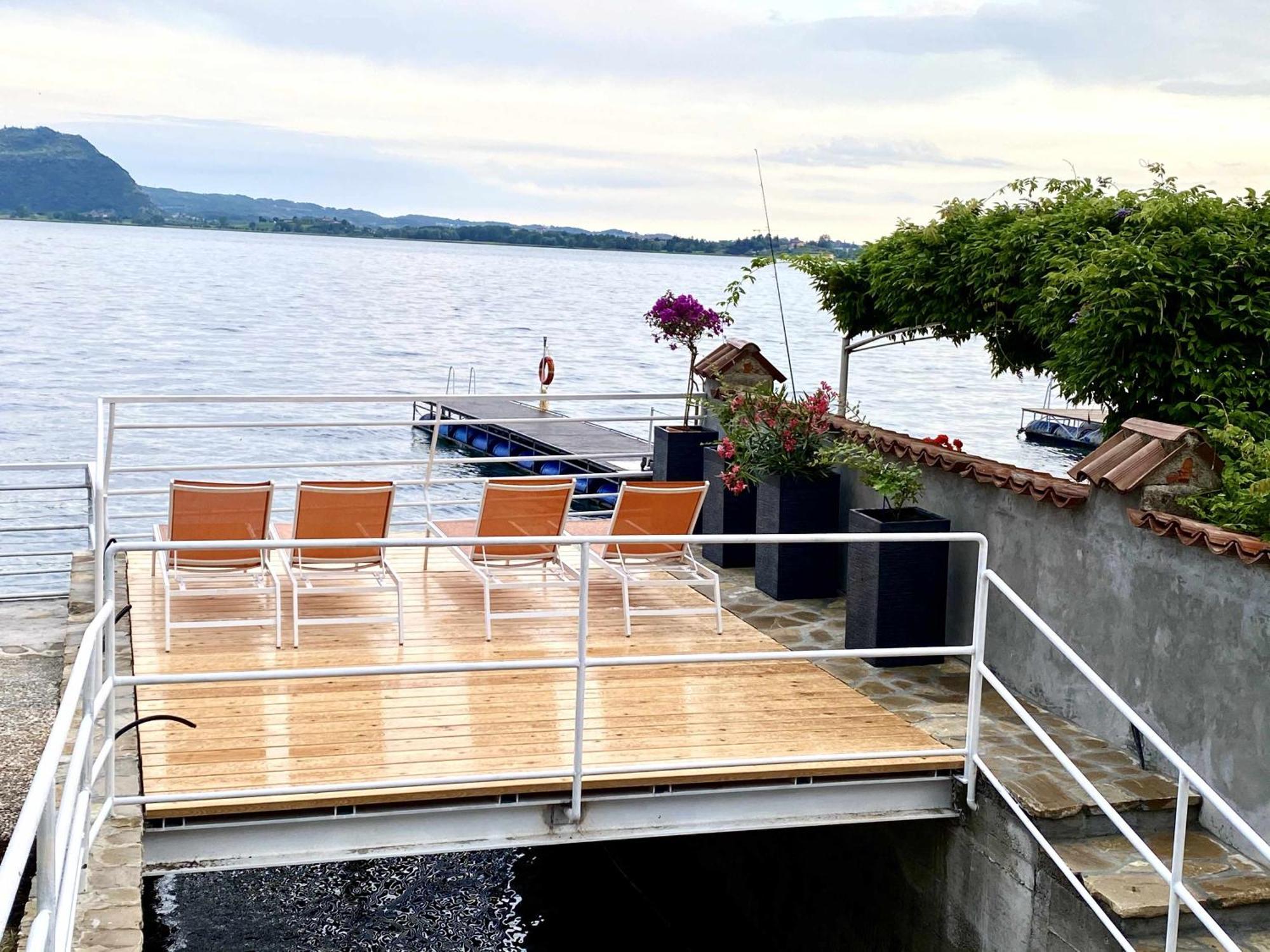 Anastasye Your Lakefront Vacation Holiday home Predore